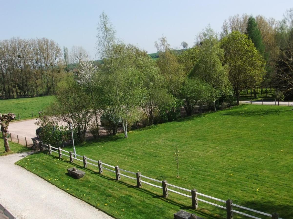 Gites De L'Aumondiere Condé-sur-Noireau Exterior foto