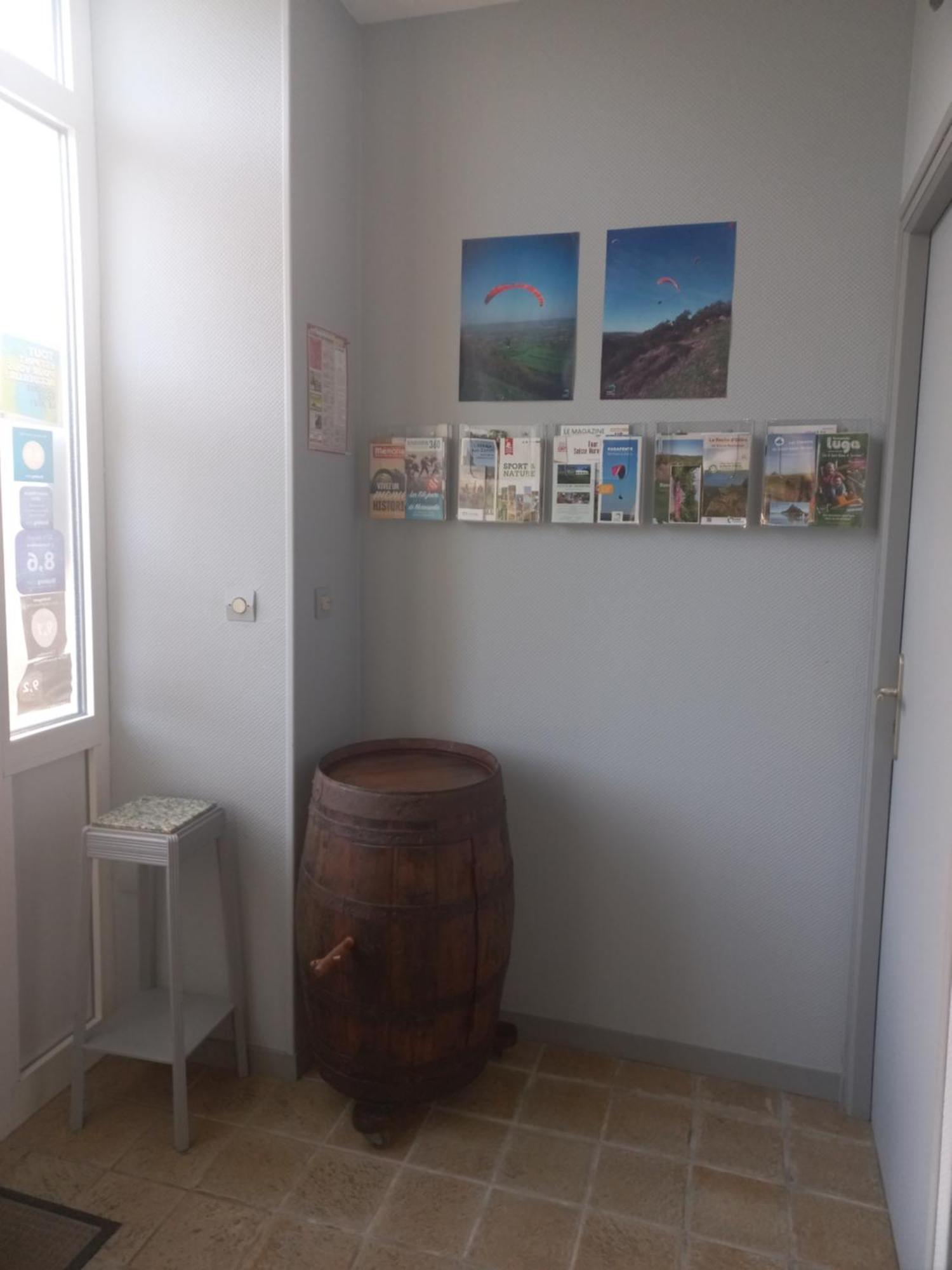 Gites De L'Aumondiere Condé-sur-Noireau Exterior foto