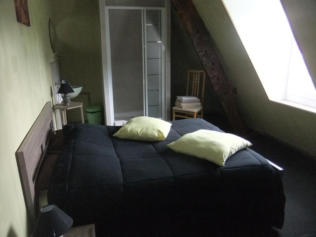 Gites De L'Aumondiere Condé-sur-Noireau Quarto foto